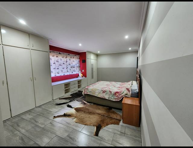 6 BEDROOM HOUSE FOR SALE IN SASOLBURG EXT 23